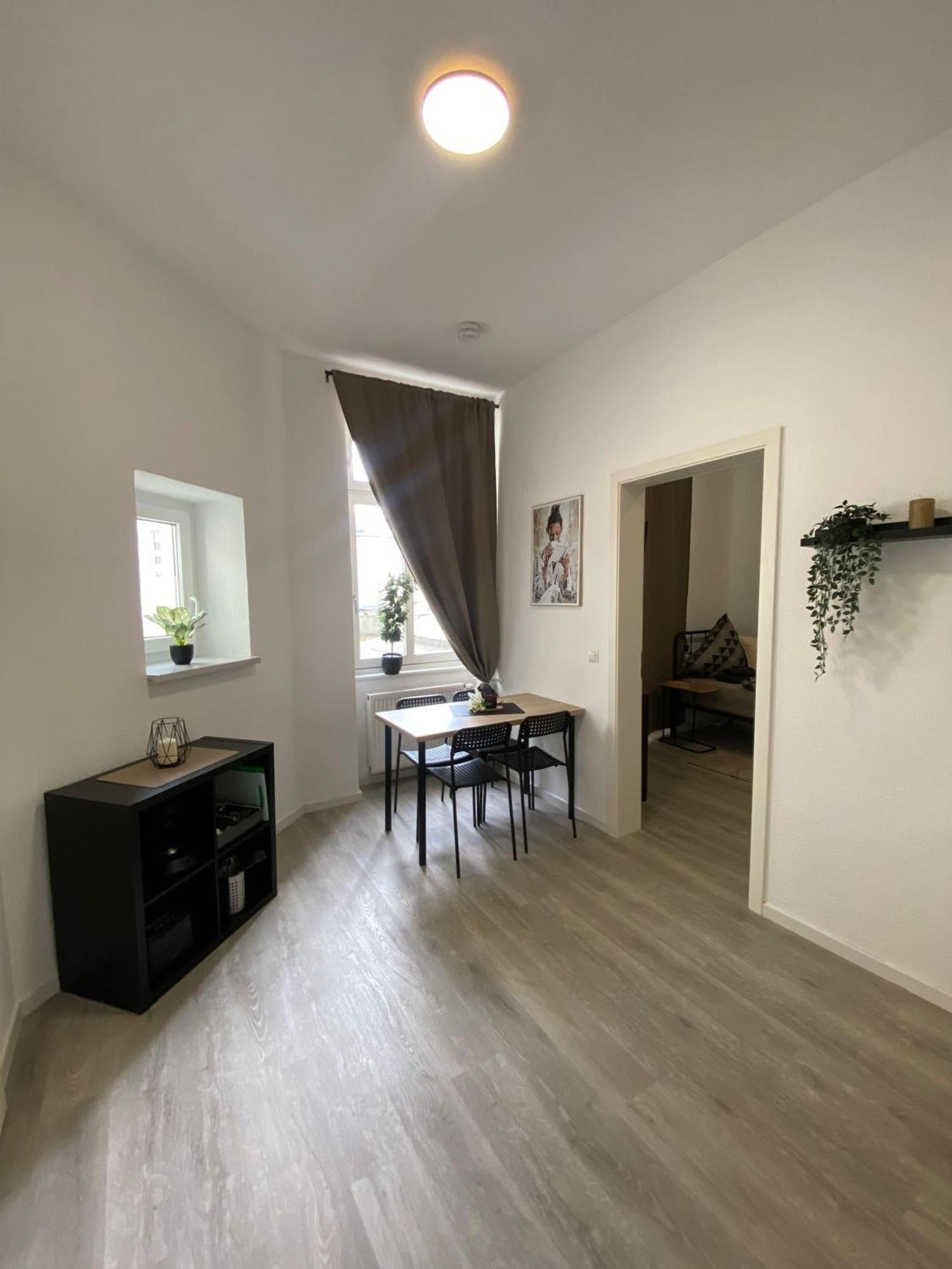 Appartements Am Alten Loehrtor 科布倫茨 外观 照片